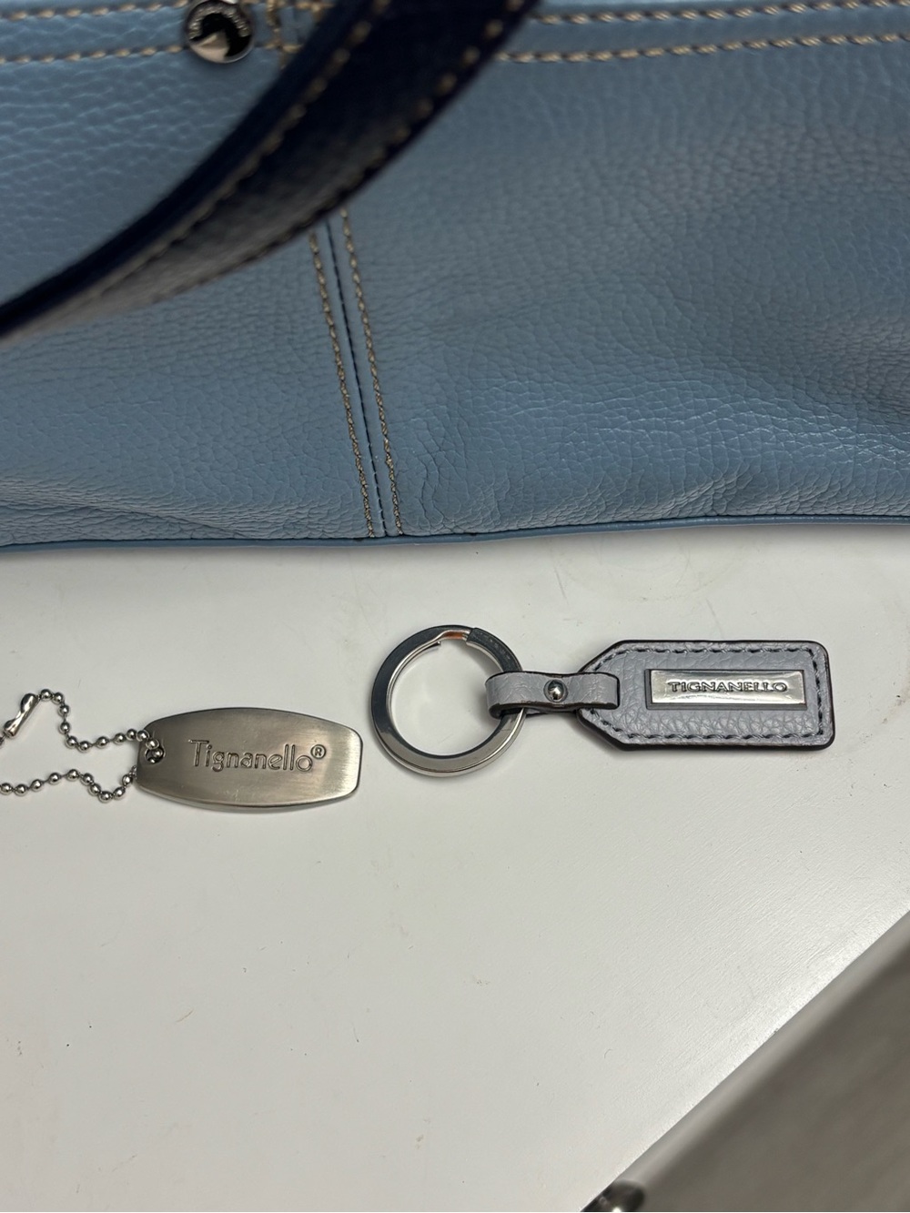 Tignanello NWOT Blue Genuine Leather Crossbody Bag + 2 Keychains - Picture 12 of 16